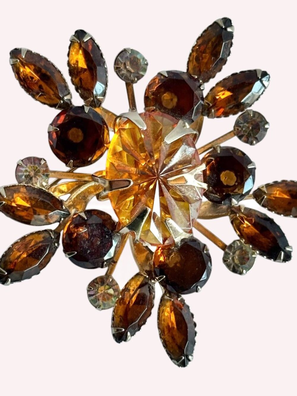 1950s 1960s Gold Tone Brooch Copper- & Amber-Color Rhinestones